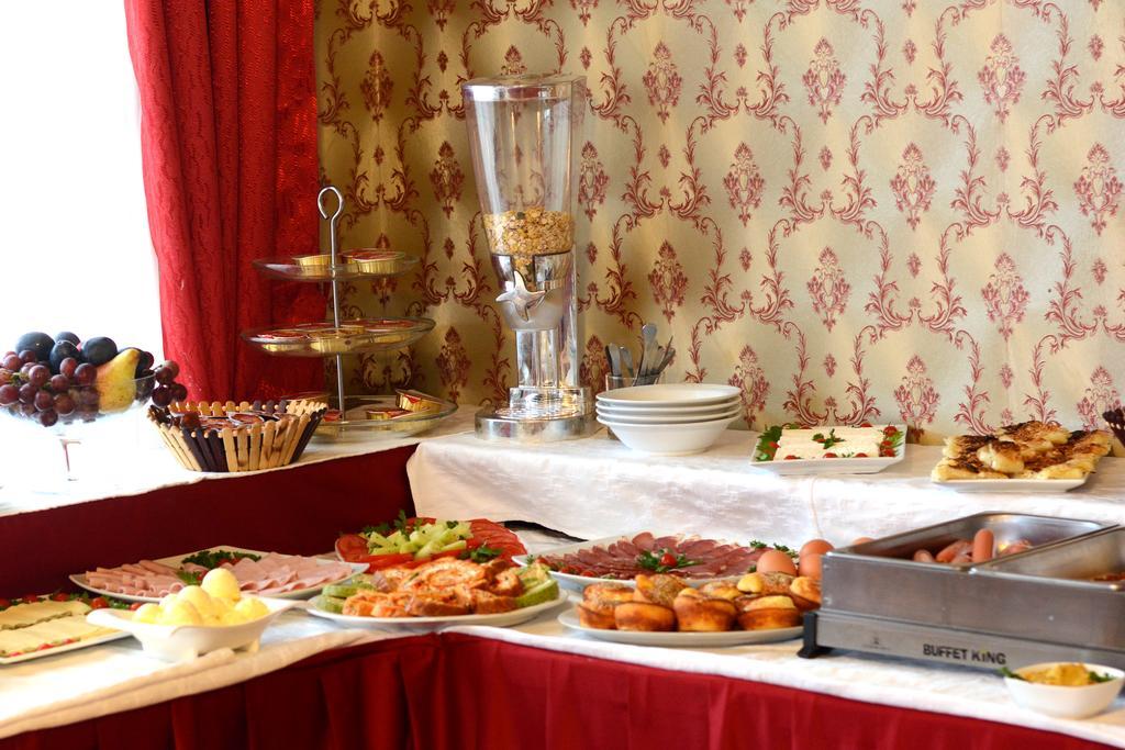 Hotel Kralj วรินรัชกา บานยา ภายนอก รูปภาพ